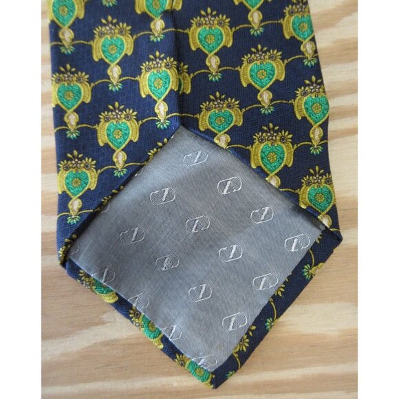 VINTAGE Valentino Neck Tie Silk Gold Cravatte Baroque Floral Hand Made - Picture 7 of 10